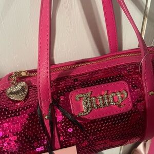 Juicy couture barrel bag